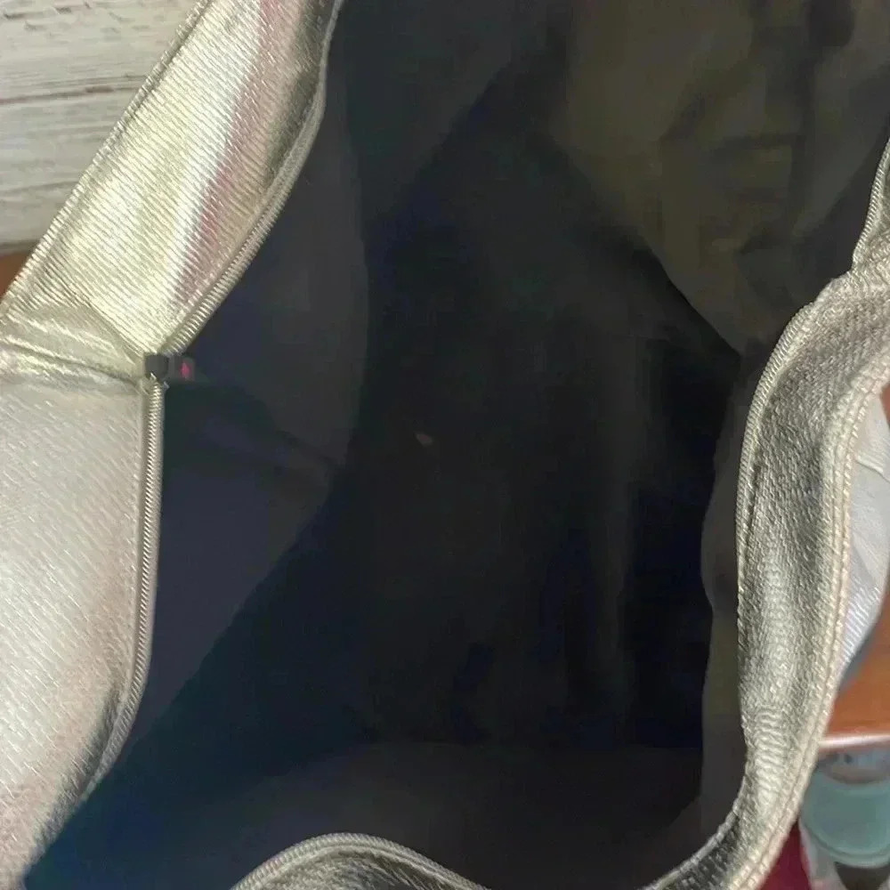Victoria Secret large tote - Picture 4 of 6